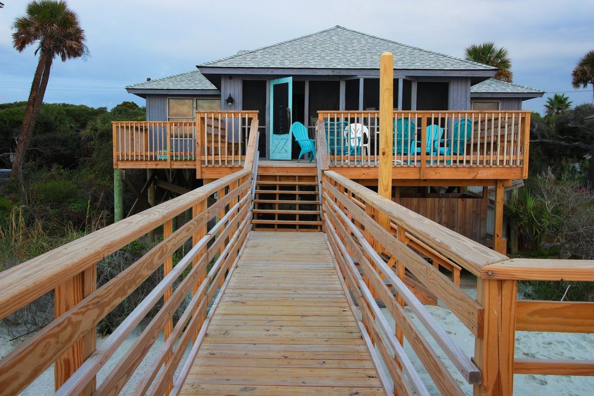 Beach house and walkway to the beach